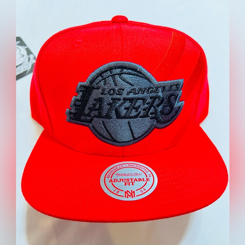 Mitchell & Ness Los Angeles Lakers Red & Black Adjustable Snapback Hat Rare